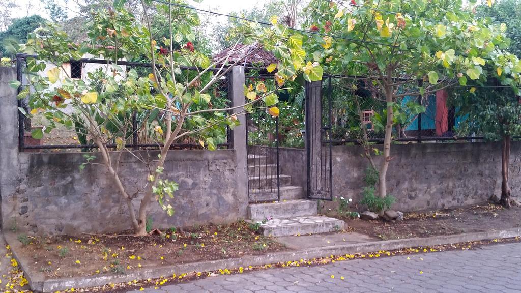 Loren'S House Moyogalpa Exterior foto